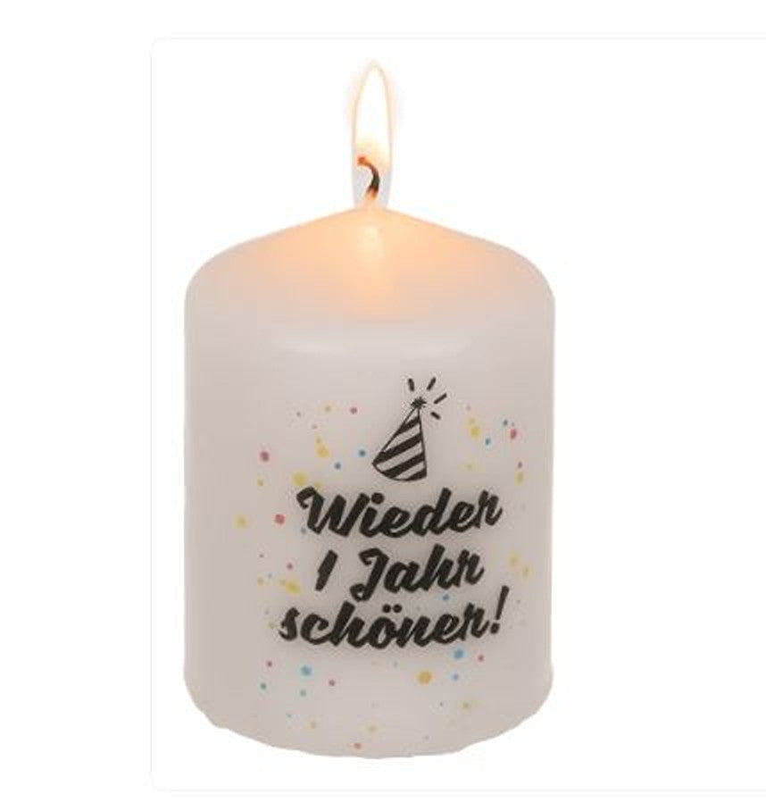 Stumpenkerze Wieder ein Jahr schöner 6x8 cm – Geschenkkerze in Kraftpapierverpackung